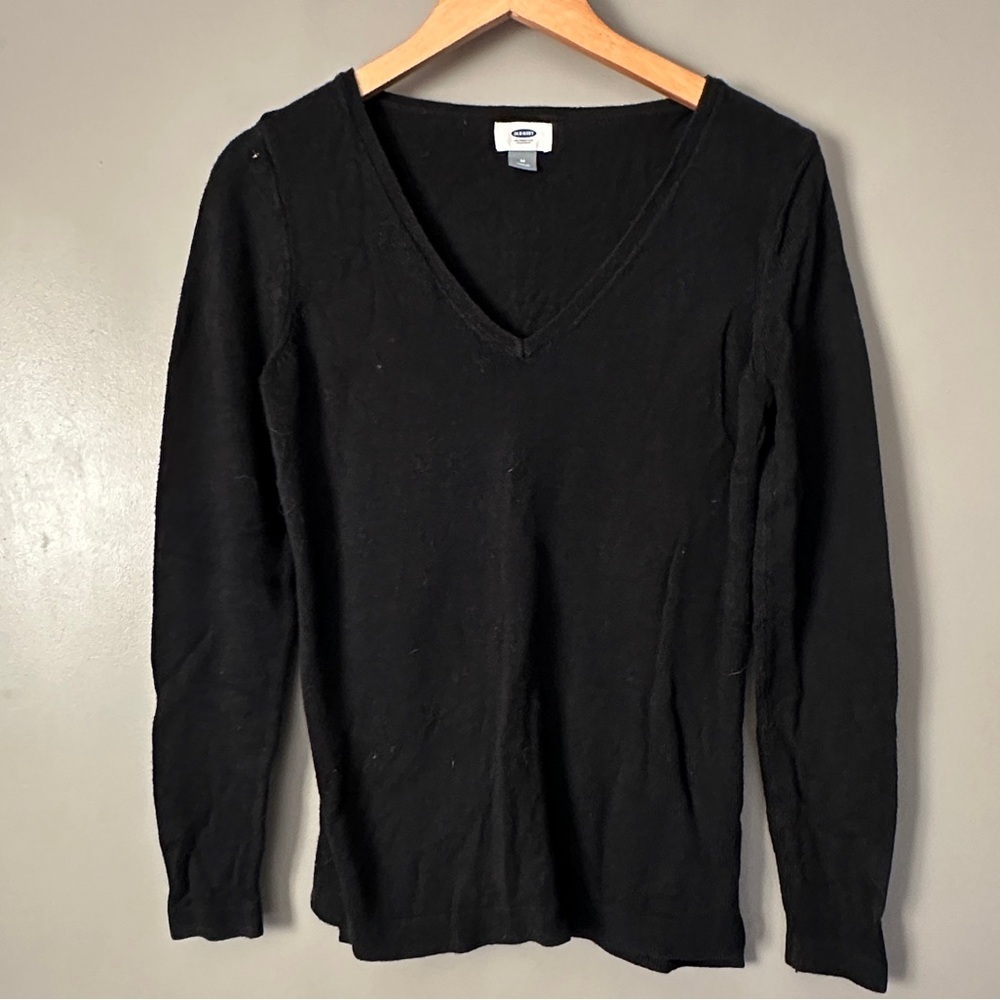 Old Navy Black V-Neck Sweater